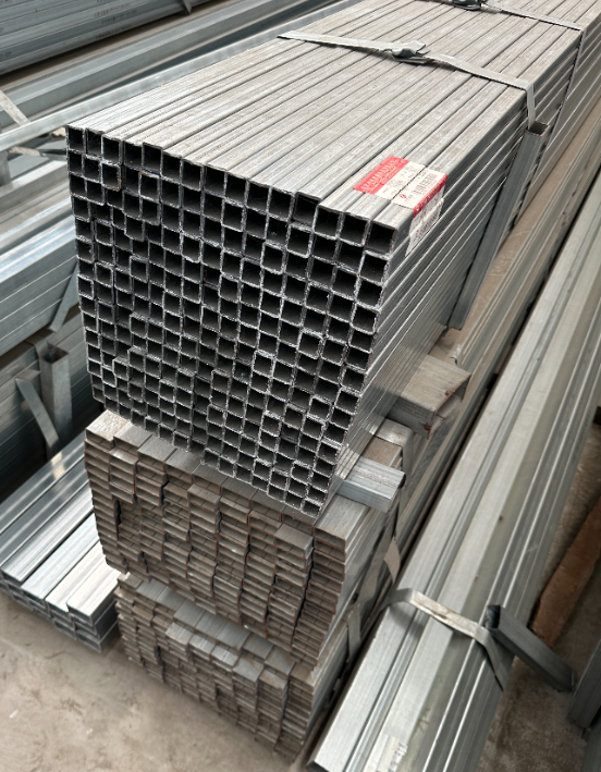 阿克苏现货供应30*50*2镀锌方管50*80*3.0 20*20*1.5 20*40*2.0规格齐全